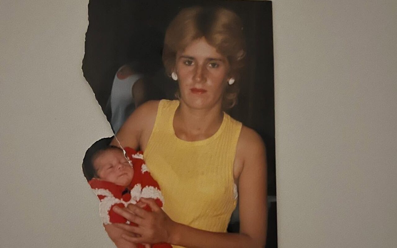 [IMAGE] Woman Found Dead in California Ravine Identified After 27 Years