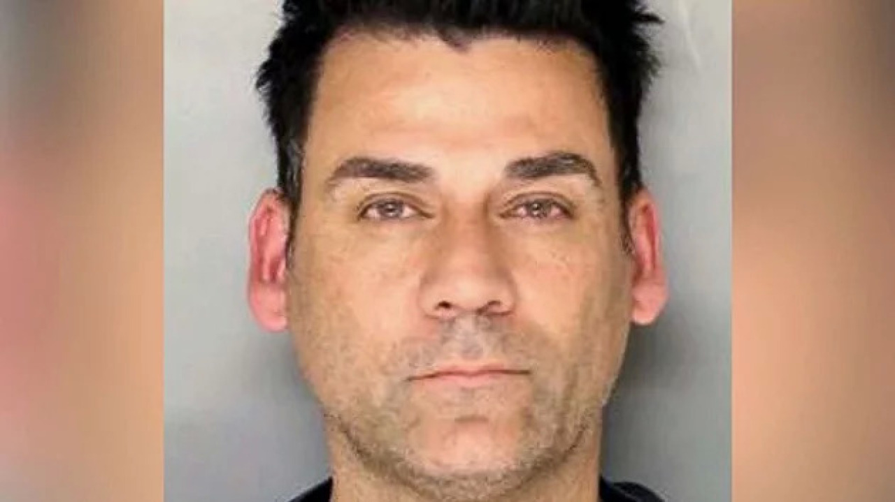 [IMAGE] DNA on gum, water bottle leads to DJ's arrest 26 years after teacher ...