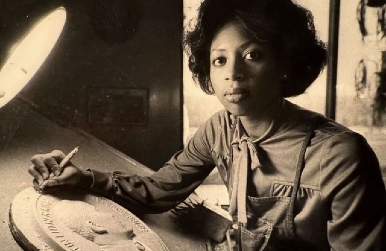 [IMAGE] 48 Hours: How genetic genealogy helped to catch Robin Warr Lawrence's killer almost 30 years after her murder